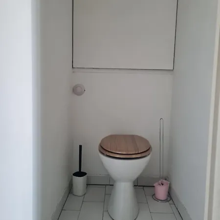 Magnifique Vue Pour Ce T2 Avec Piscine Appartement *