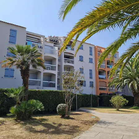 Magnifique Vue Pour Ce T2 Avec Piscine Saint-Cyprien (Pyrenees-Orientales)