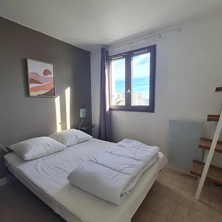 Magnifique Vue Pour Ce T2 Avec Piscine * سان سيبريان