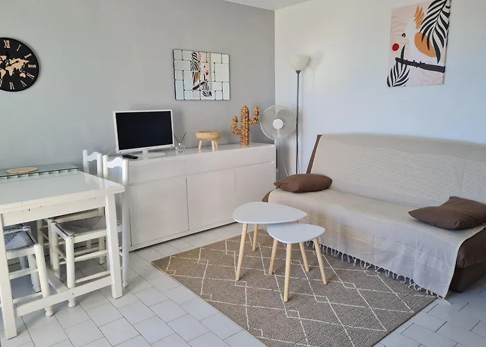 Apartment Magnifique Vue Pour Ce T2 Avec Piscine